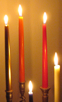 Image 0818 Candlelit Corner Straight On © Catherine Rutgers